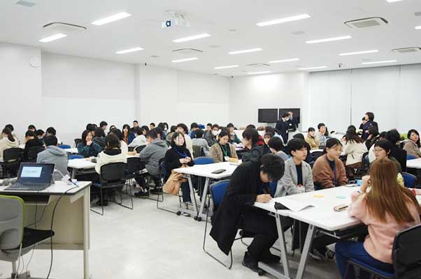 学生さんとの事例検討会に参加しました！-1