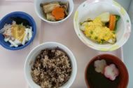 毎月1日は「お赤飯」