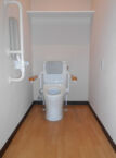 車椅子も入れるトイレも完備