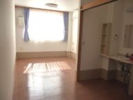 施設名03