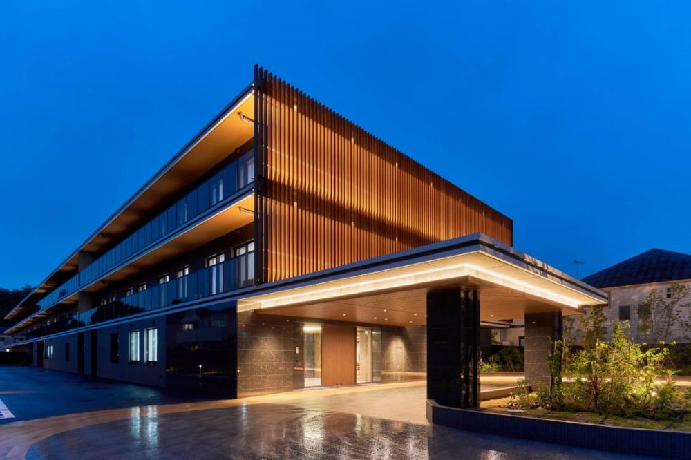 アズハイム国立